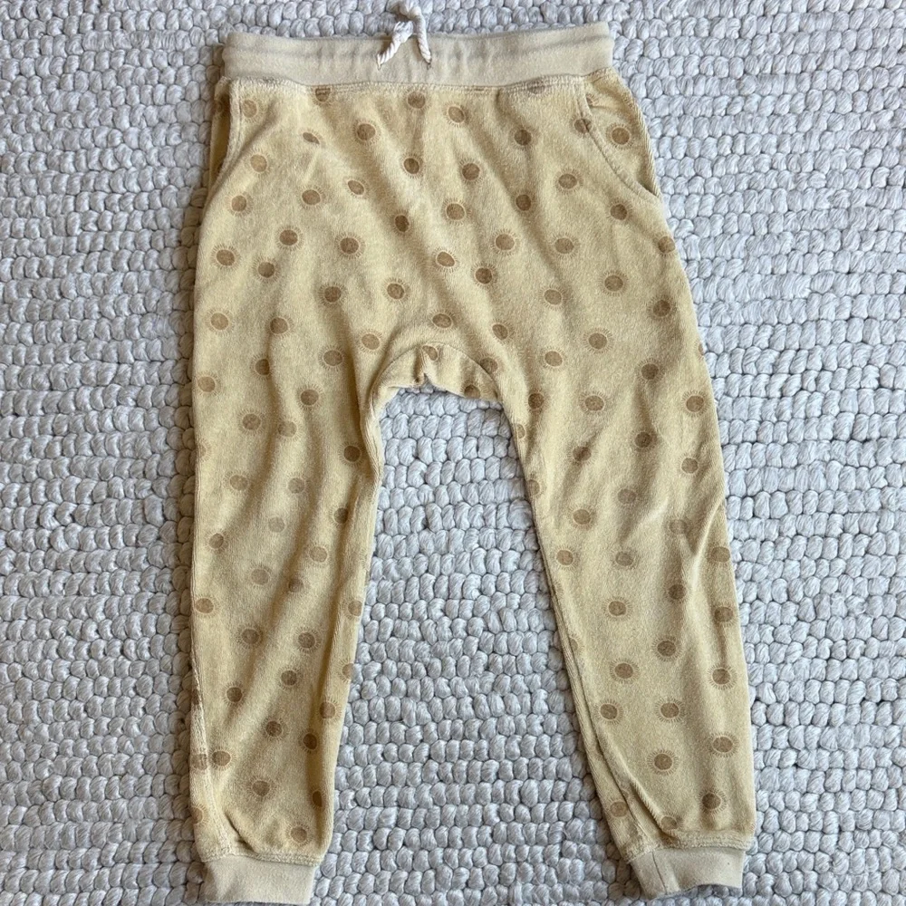 Rylee + Cru yellow sunshine joggers 4-5
